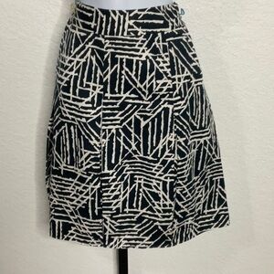 179- Amber Sun NWT Blue & White Geometric Design Skirt, w/ Pleats Size 16